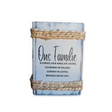 Load image into Gallery viewer, Decorative Book Bundle-Ons Familie