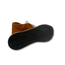 Load image into Gallery viewer, Valie Vellie Leather Shoe with Tyre Sole
