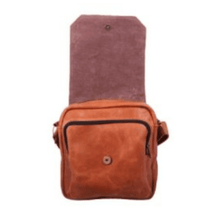 Load image into Gallery viewer, East Coast Messenger Leather Bag