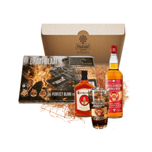 Load image into Gallery viewer, Men&#39;s Giftbox containing 1 Buffelsfontein Brandewyn, 750ml, 1 Buffelsfontein Brandy Glass, 1 Rooibaard Chilli Sauce, 250ml &amp; 1 Braai Blaai (8 Pack)
