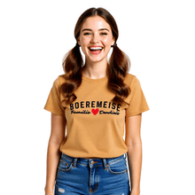 Load image into Gallery viewer, Padstal Winkel Boeremeisie Family Love &amp; Tradition T-shirt in peach in premium cotton.
