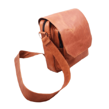 Load image into Gallery viewer, East Coast Messenger Leather Bag
